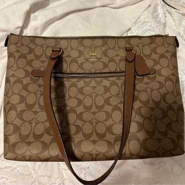 Coach authentic tote