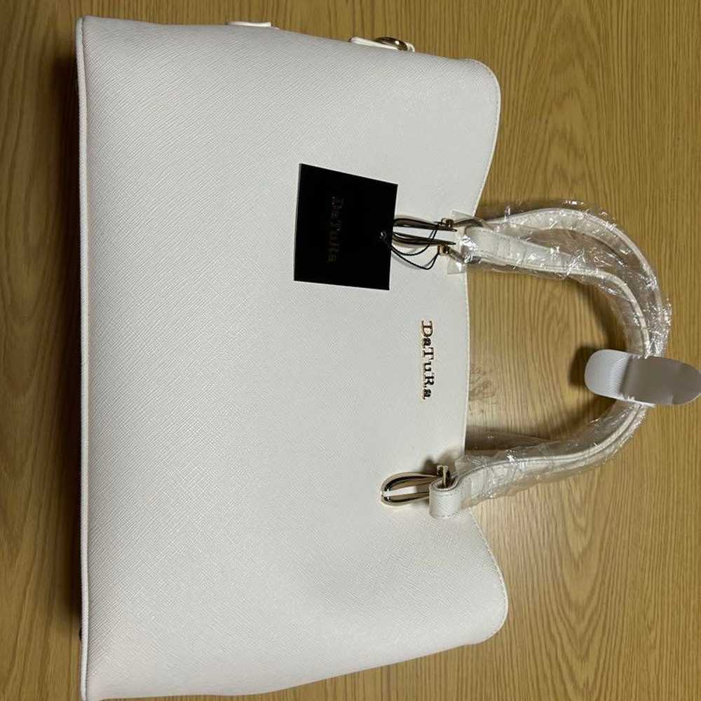 White Handbag Simple - image 1