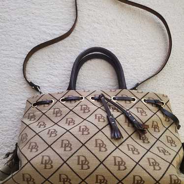 Dooney and Bourke tote