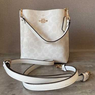 COACH Handbag Shoulder Bag