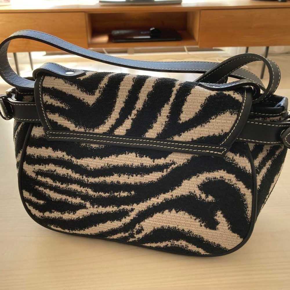 A VACATION MINI KIKI Zebra Pattern Shoulder Bag - image 2