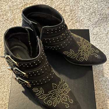 Cute Women black and gold boots