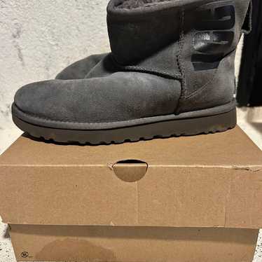 UGG Size 7