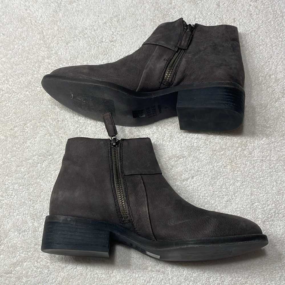 Eileen Fisher Gray Suede Heeled Ankle Bootie Size… - image 3