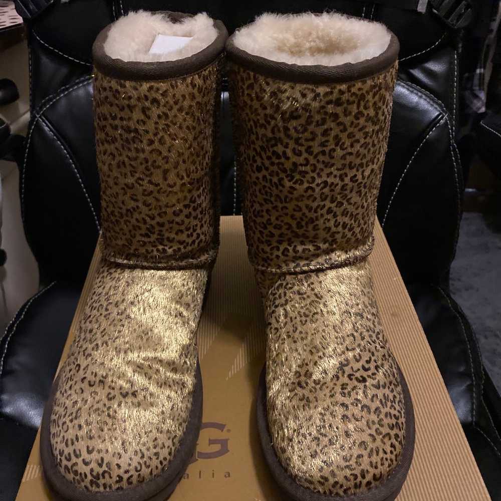 Cheetah UGGs size 6 - image 5