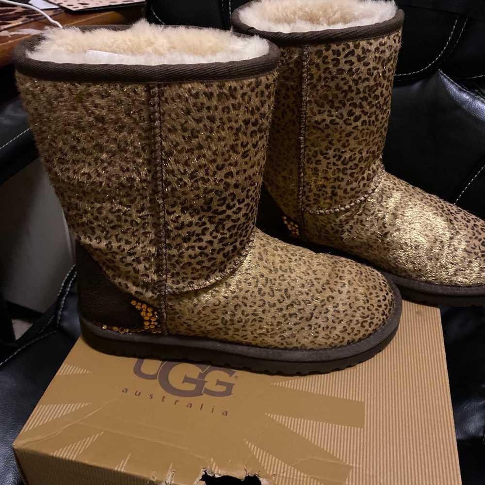 Cheetah UGGs size 6 - image 6