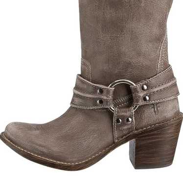 FRYE Women's Carmen Harness Short Gray Size 9.5