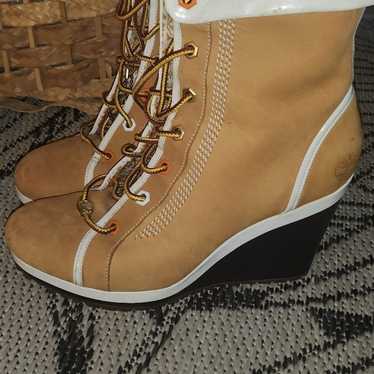 (8)Timberland Platform Boots RARE Women’s- brown o