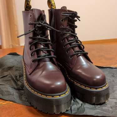 Dr. Martens JADON 8-Hole Boots