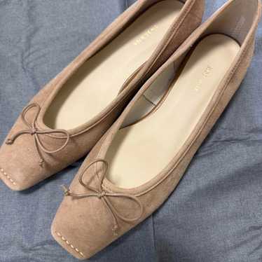 Camel flat shoes with ribbon, size 24 - image 1