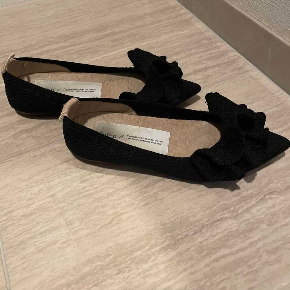 Offen Black Pointed Toe Flat Shoes with Frills - image 3