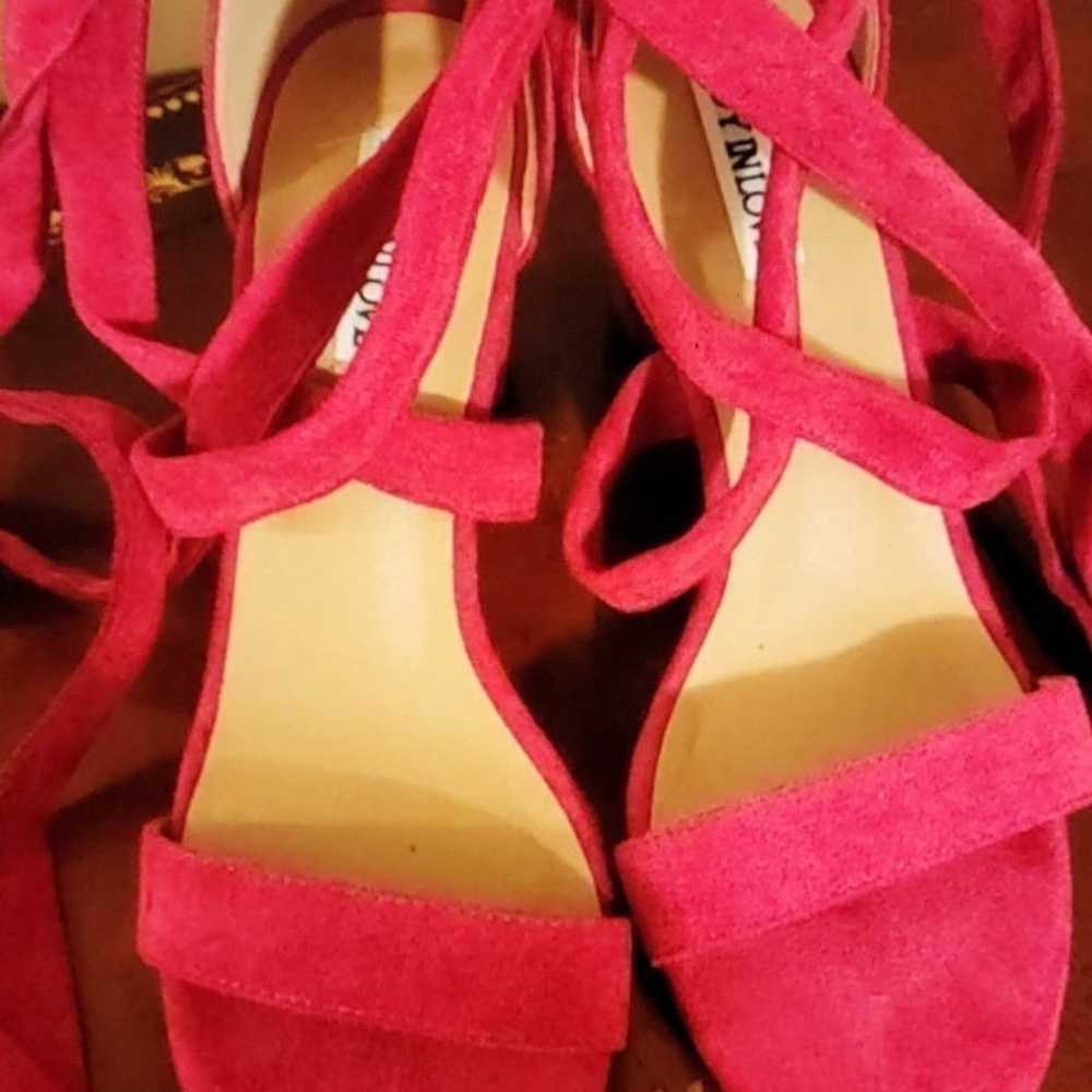 NWOT Fushia Faux Suede Shoes Size 8.5 - image 2