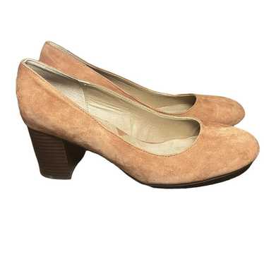 Adrienne Vittadini Women's Tan Suede Leather Chunk