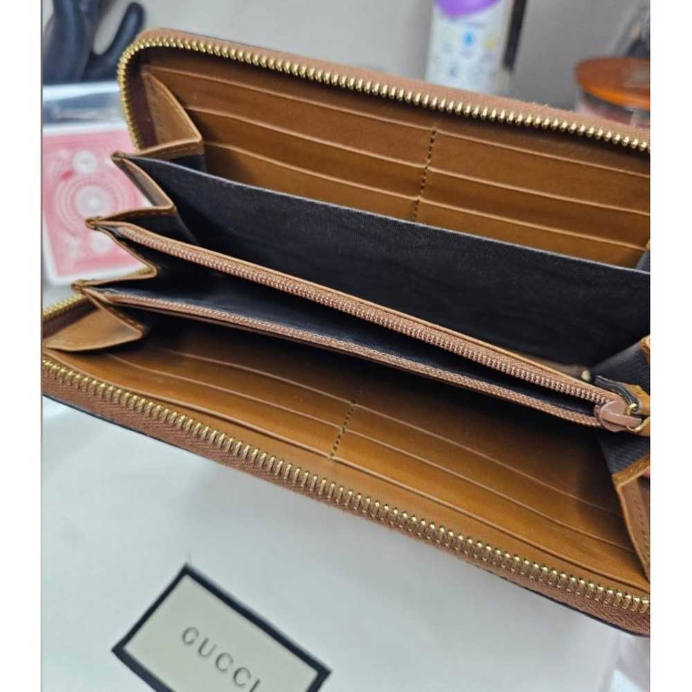 Gucci Leather wallet - image 9