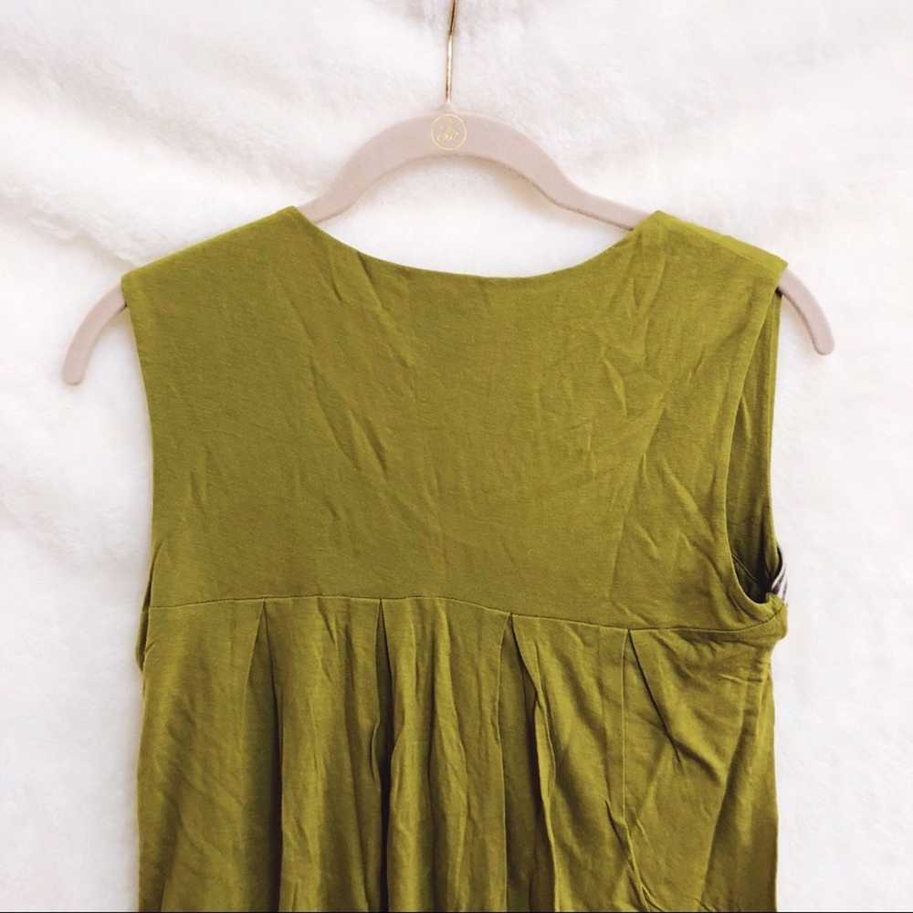 Other Little Yellow Button Olive Ruffled Front Top - image 7