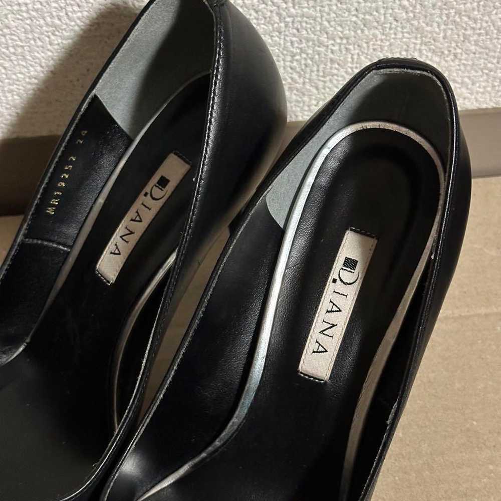 【Excellent Condition】Diana Black High Heels Point… - image 3