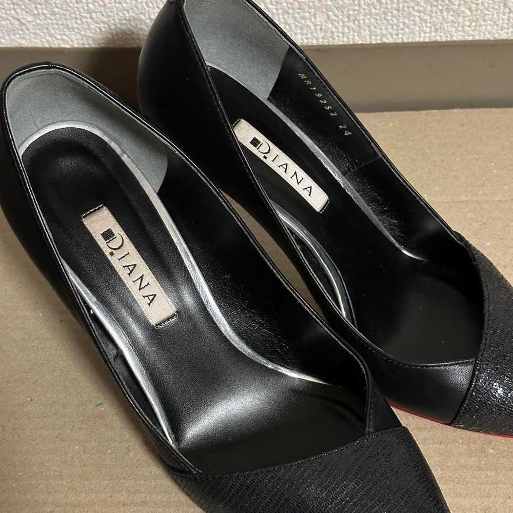 【Excellent Condition】Diana Black High Heels Point… - image 4