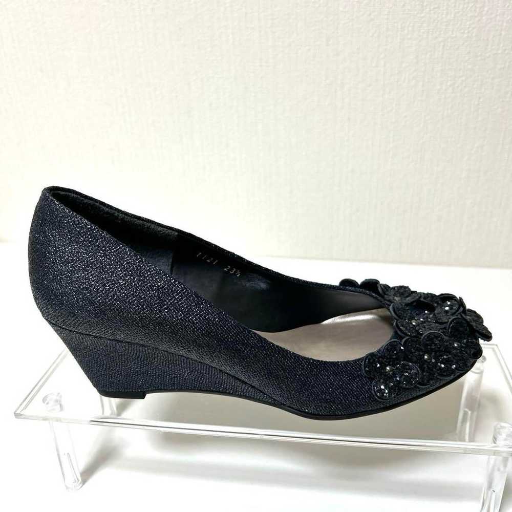 【Like New】 Anteprima Flower Motif Wedge Sole Pumps - image 10