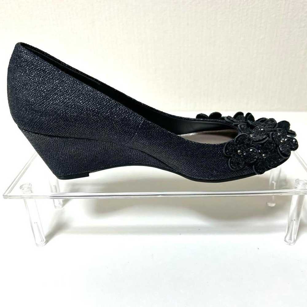 【Like New】 Anteprima Flower Motif Wedge Sole Pumps - image 8