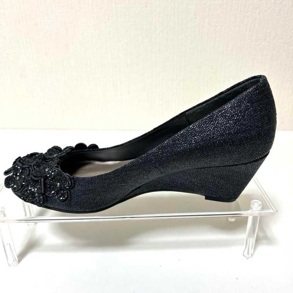 【Like New】 Anteprima Flower Motif Wedge Sole Pumps - image 9