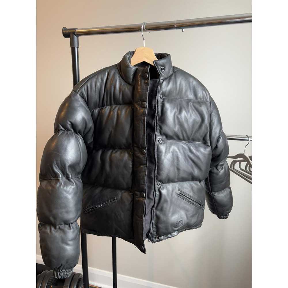 Non Signé / Unsigned Leather puffer - image 4