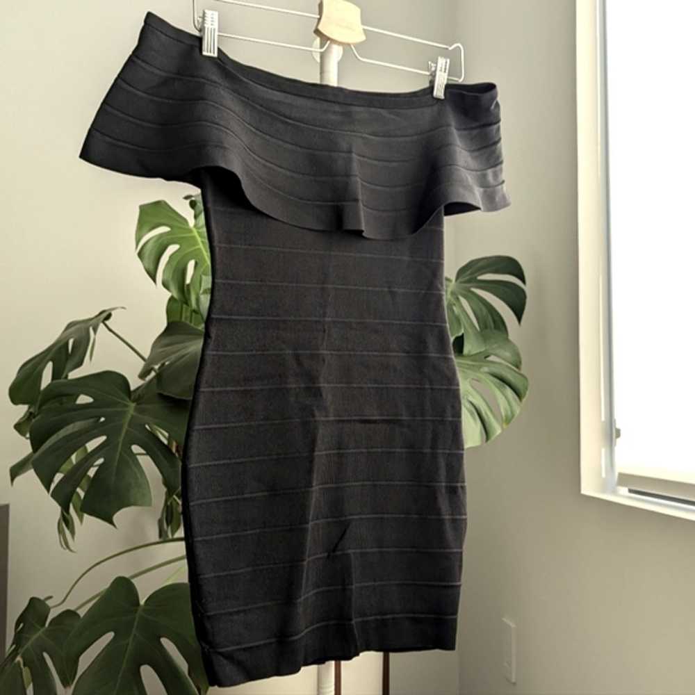 NWOT Guess Ruffle Off-the-shoulder Bodycon Mini D… - image 2