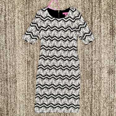 Betsey Johnson Women's 3/4 Sleeve Chevron Sheath … - image 1