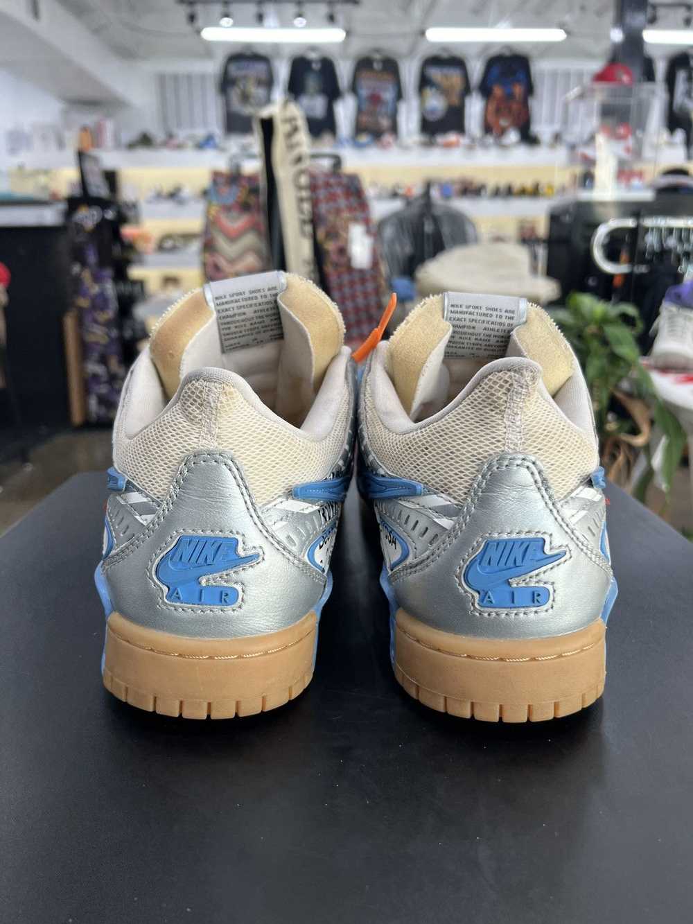 Nike × Off-White Nike Air Rubber Dunk Off White U… - image 5