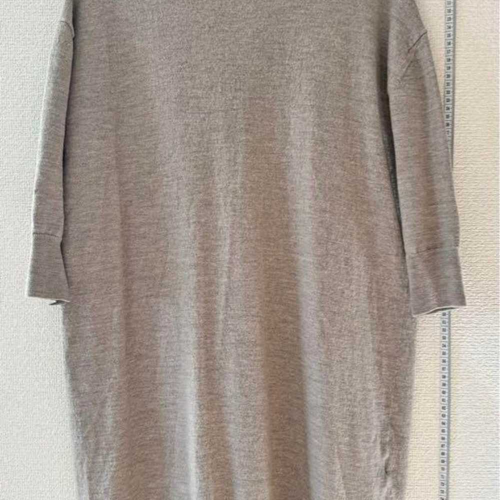 【BEIGE】Crew Neck Knit Dress - image 1