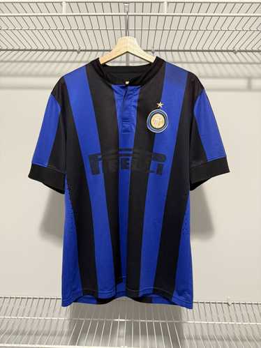 Soccer Jersey × Streetwear × Vintage Inter Milan 2