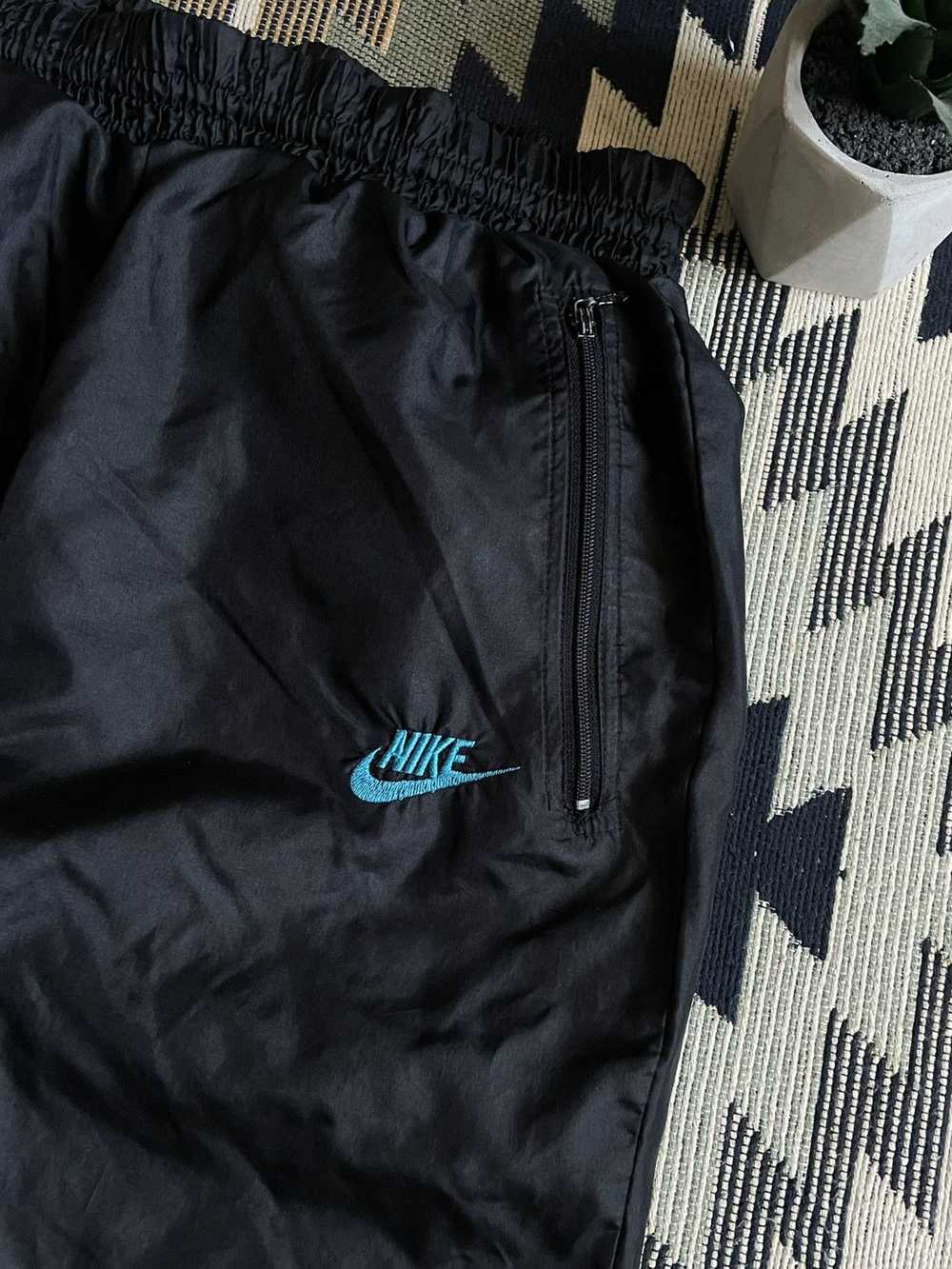 Nike × Streetwear × Vintage Very Vintage Nike Nyl… - image 5