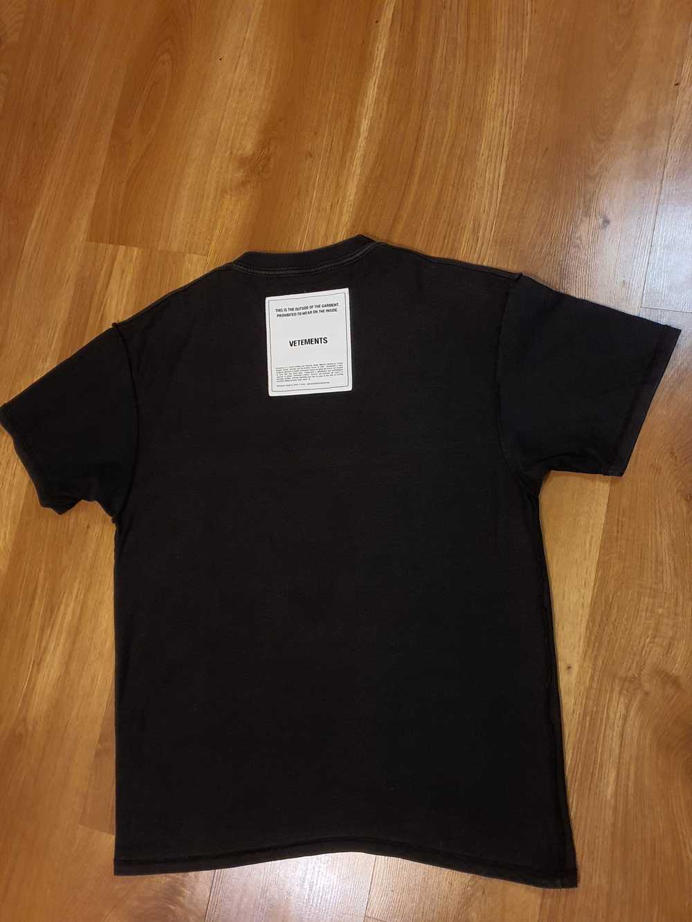 Vetements AW18 Vetements Black Inside-Out T-shirt… - image 1