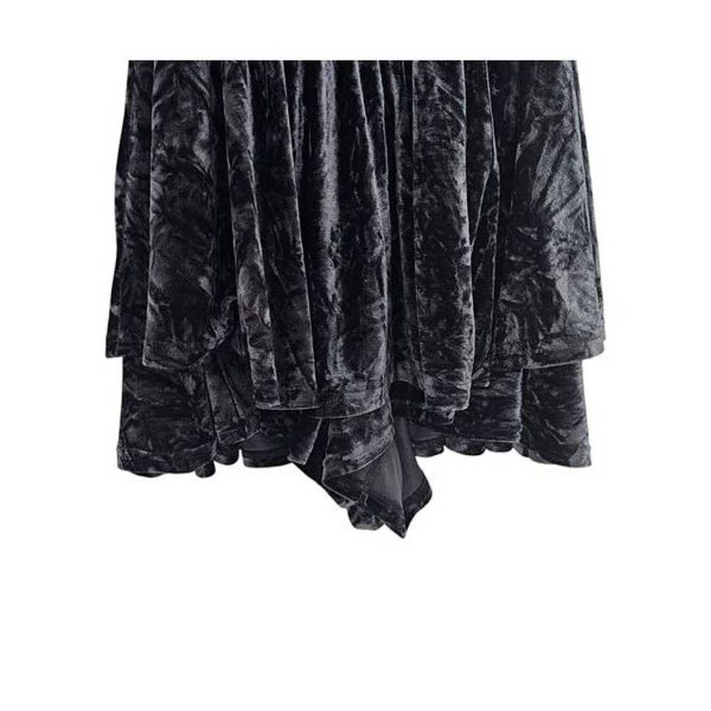 Women's - Urban Outfitters Rosie Black Velvet Rom… - image 5