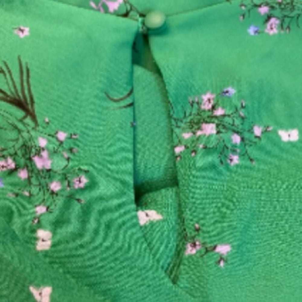 NWOT Kaileigh Stitch Fix Green Floral Knit, V-Nec… - image 5