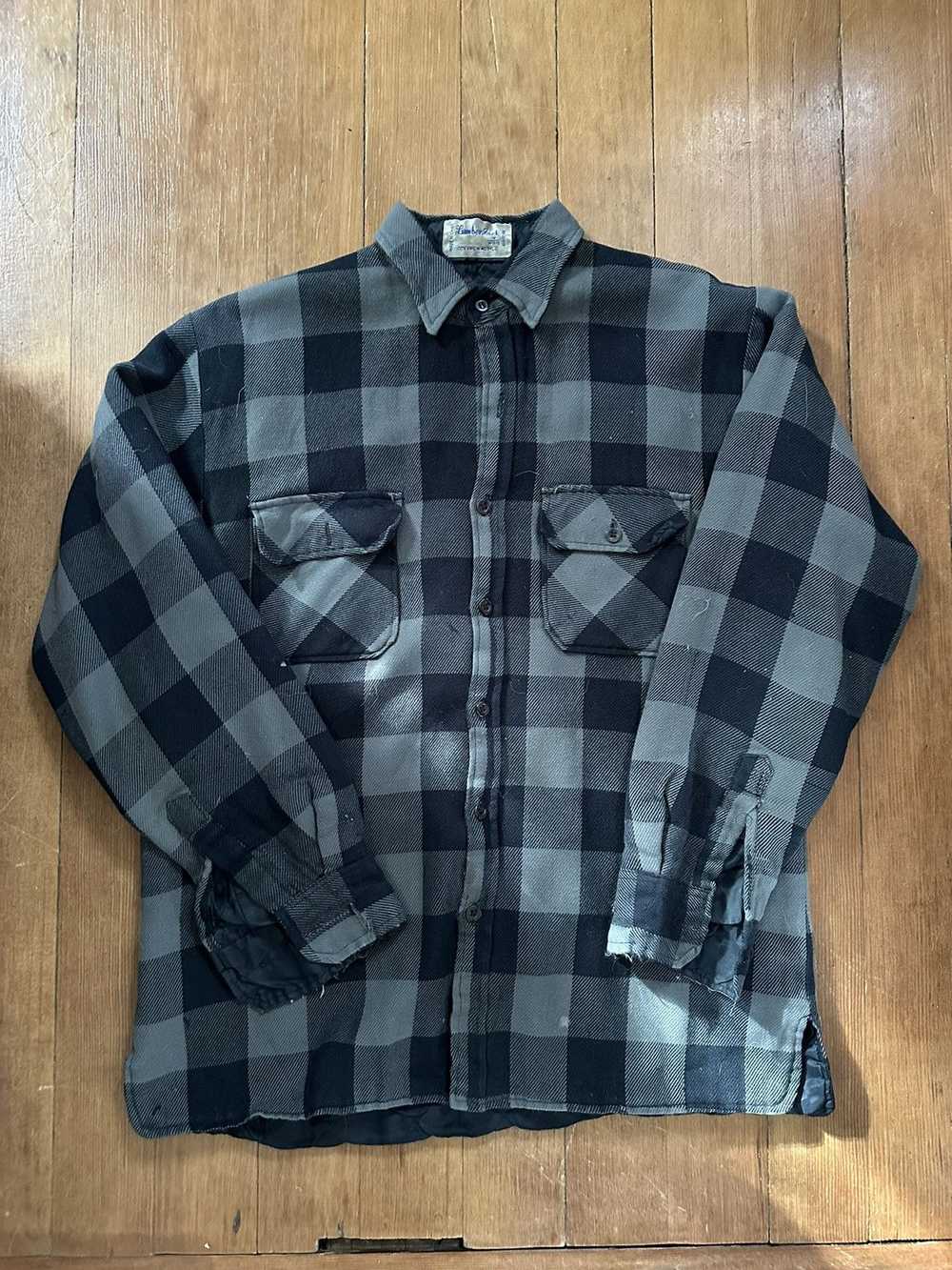 Vintage Vintage distressed quilted flannel plaid … - image 1