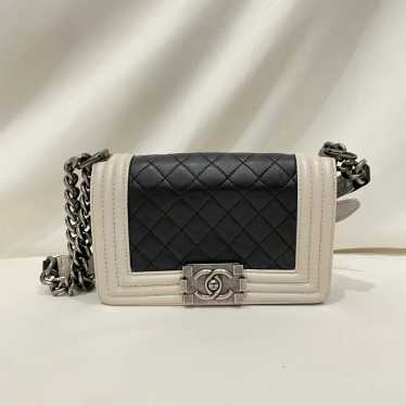 Chanel Timeless/Classique leather handbag