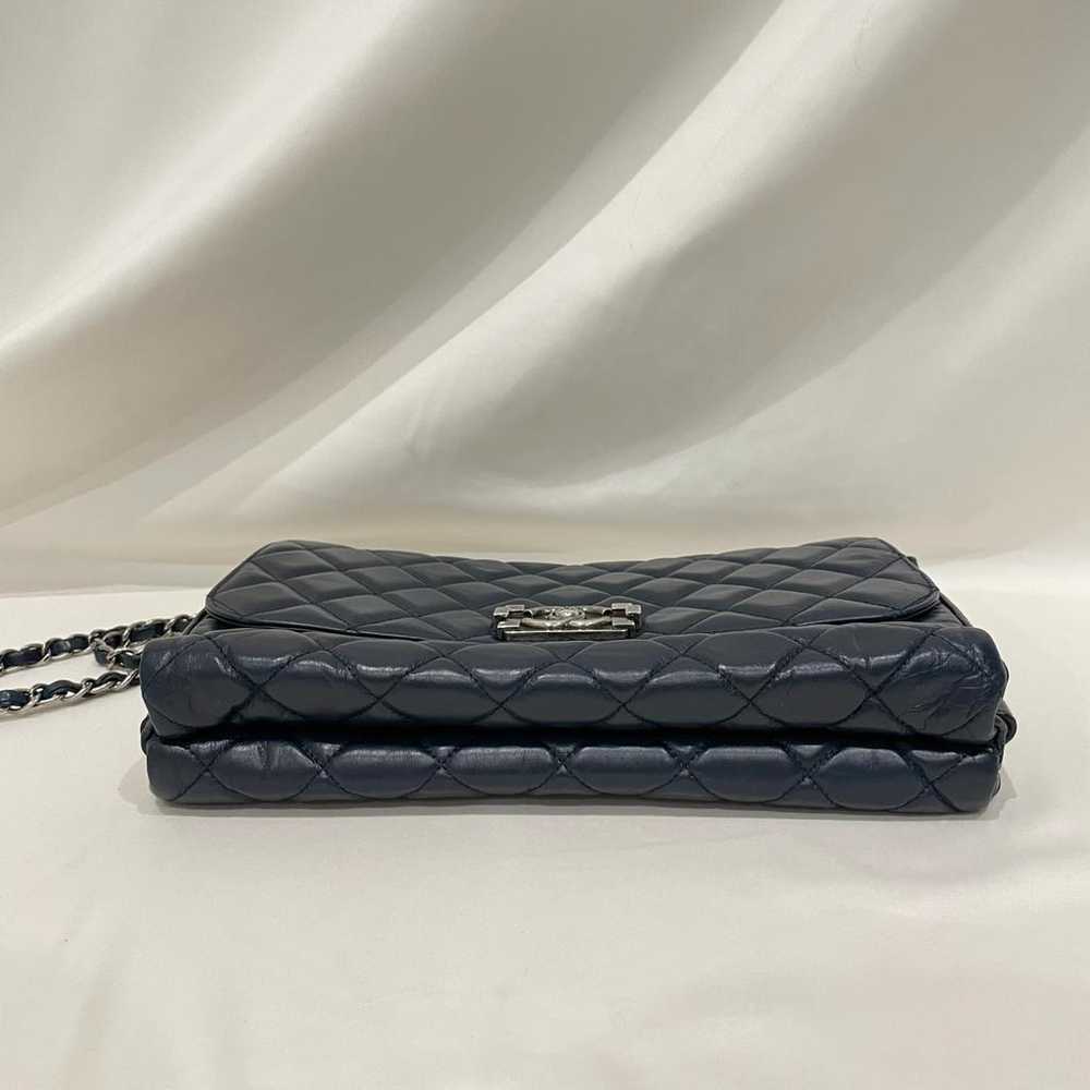 Chanel Boy leather handbag - image 4