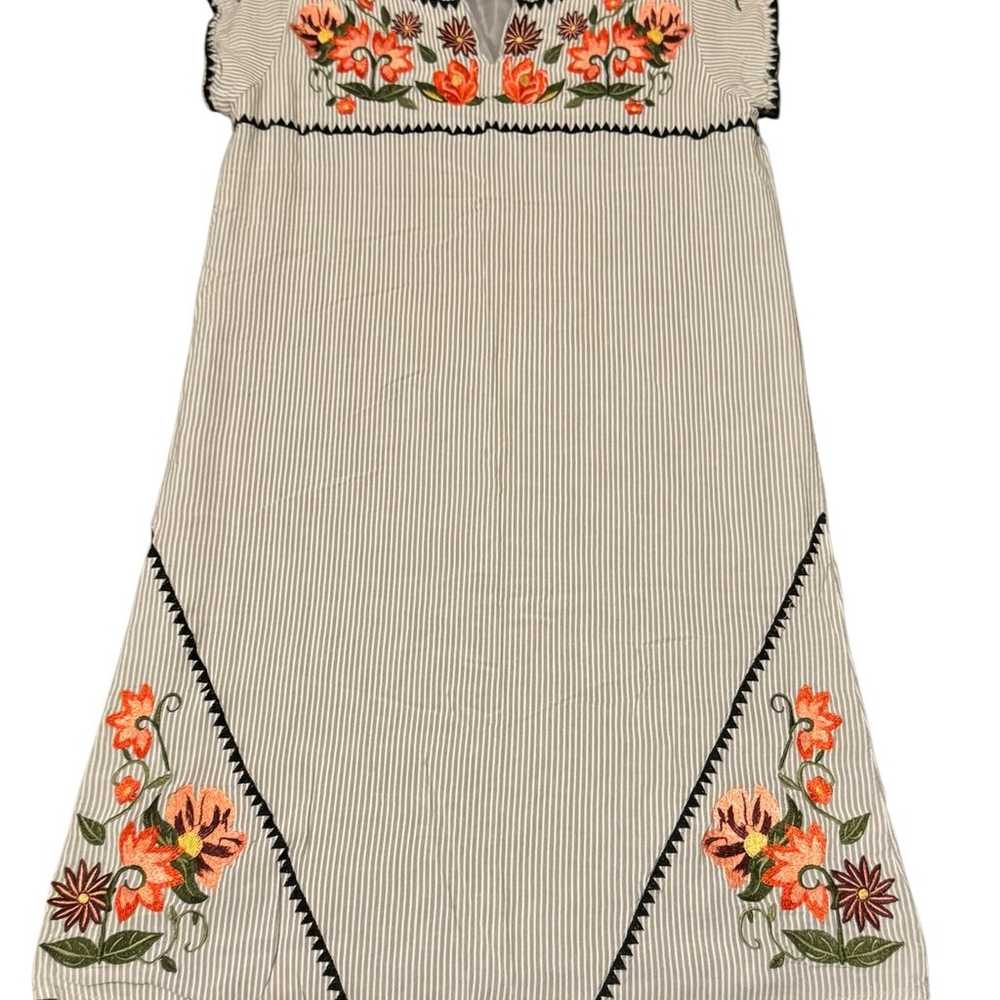 Women’s THML Sleeveless Floral Embroidered Midi S… - image 1