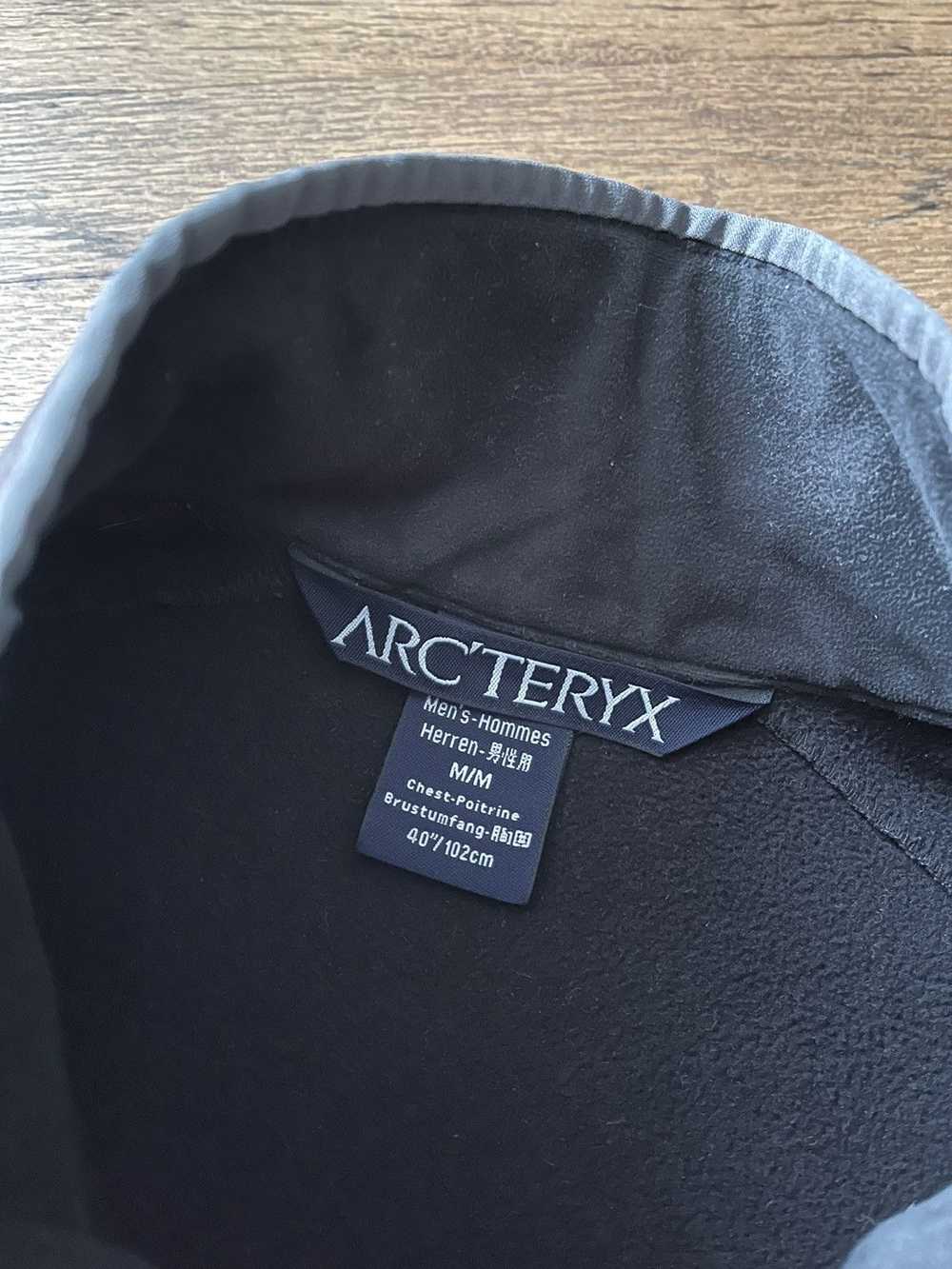 Arc'Teryx Arctyrex lightweight windbreaker - image 4