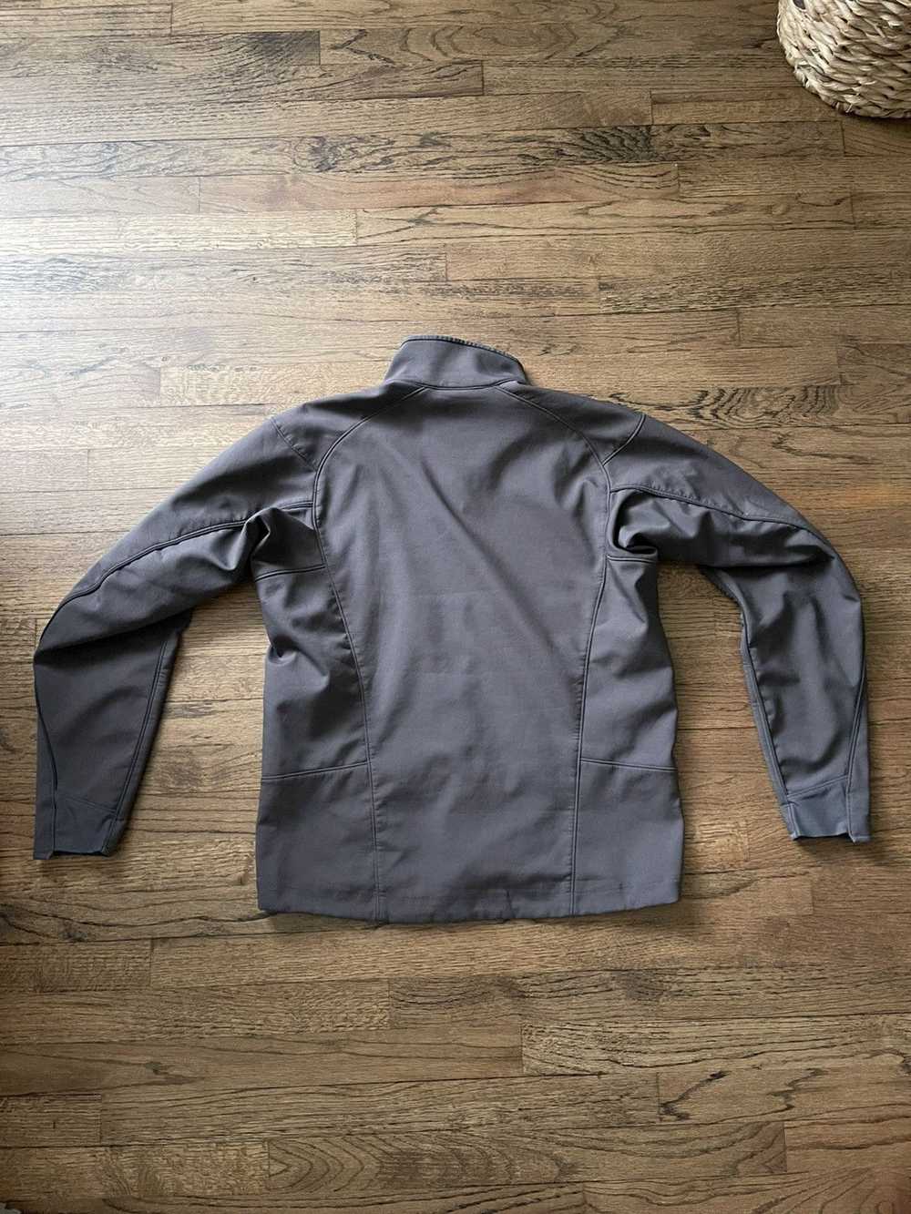 Arc'Teryx Arctyrex lightweight windbreaker - image 5