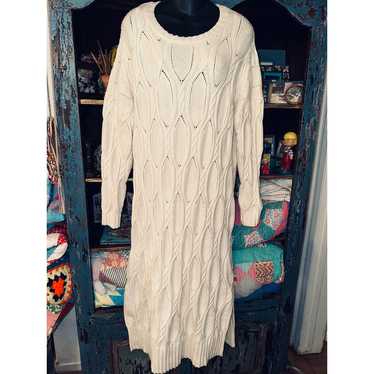 LINE AND DOT CREAM OVERSIZED SWEATERDRESS MAXIDRES