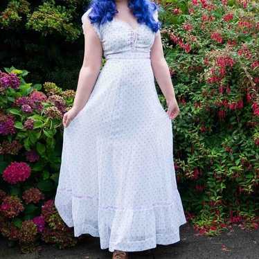 Gunnesax Style Short Sleeved Purple and White Dres