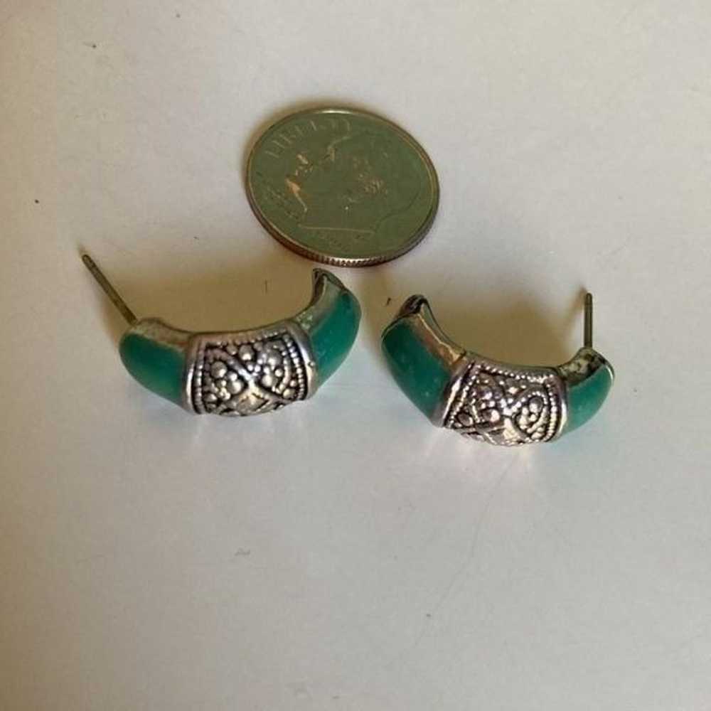 Vintage Half Hoop Earrings Silver Tone & Green - image 5