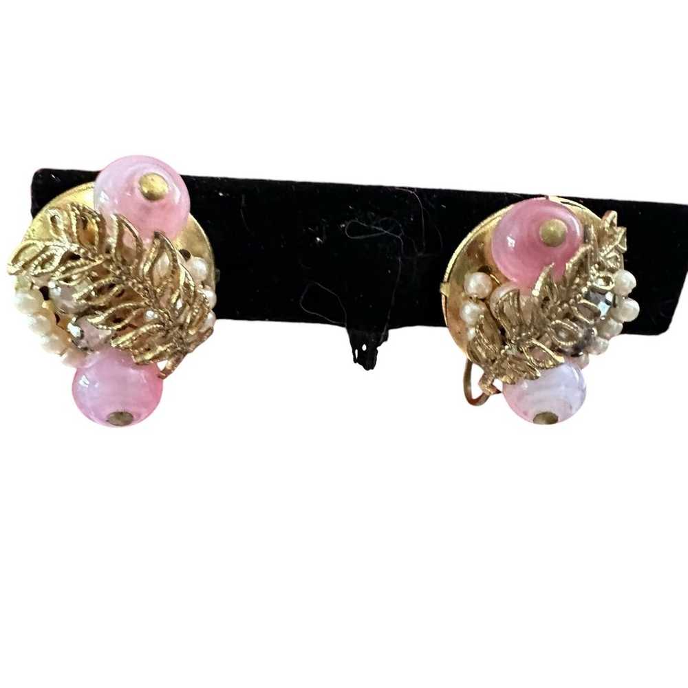 Vintage Screw Back Beaded Gold and Pink Earrings - image 1