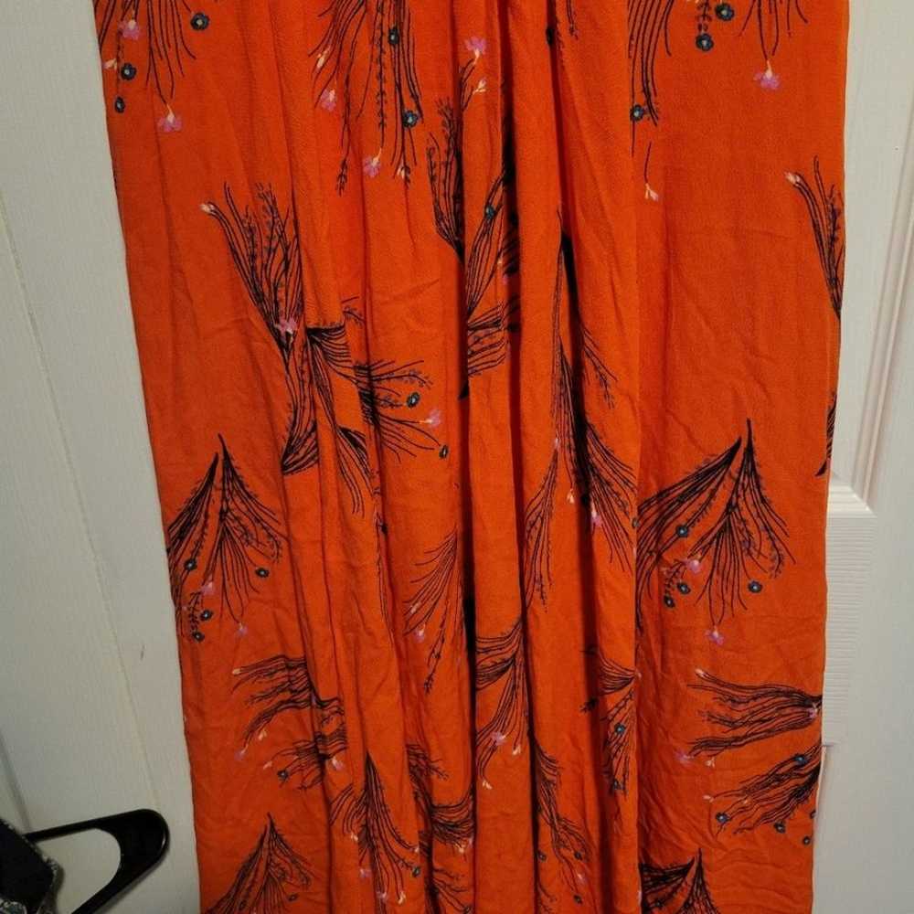 Free People Retro Coral Orange Floral Print Midi … - image 5