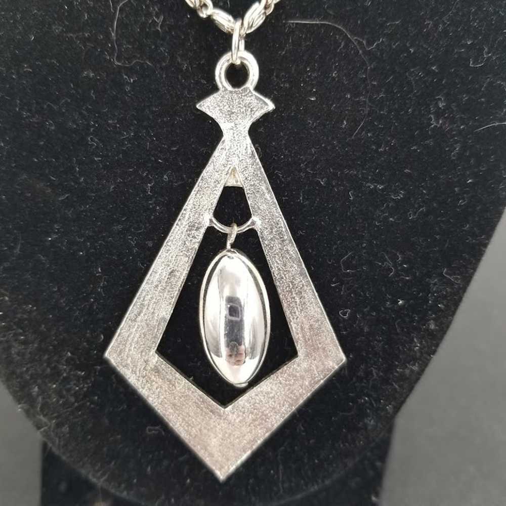 Vintage Mid Century 1960s silvertone necklace wit… - image 2