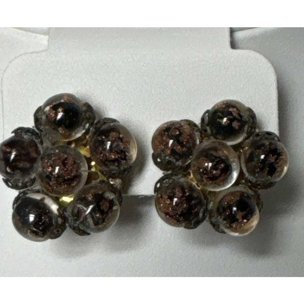 Vintage glass bead cluster clip earrings, brown m… - image 6