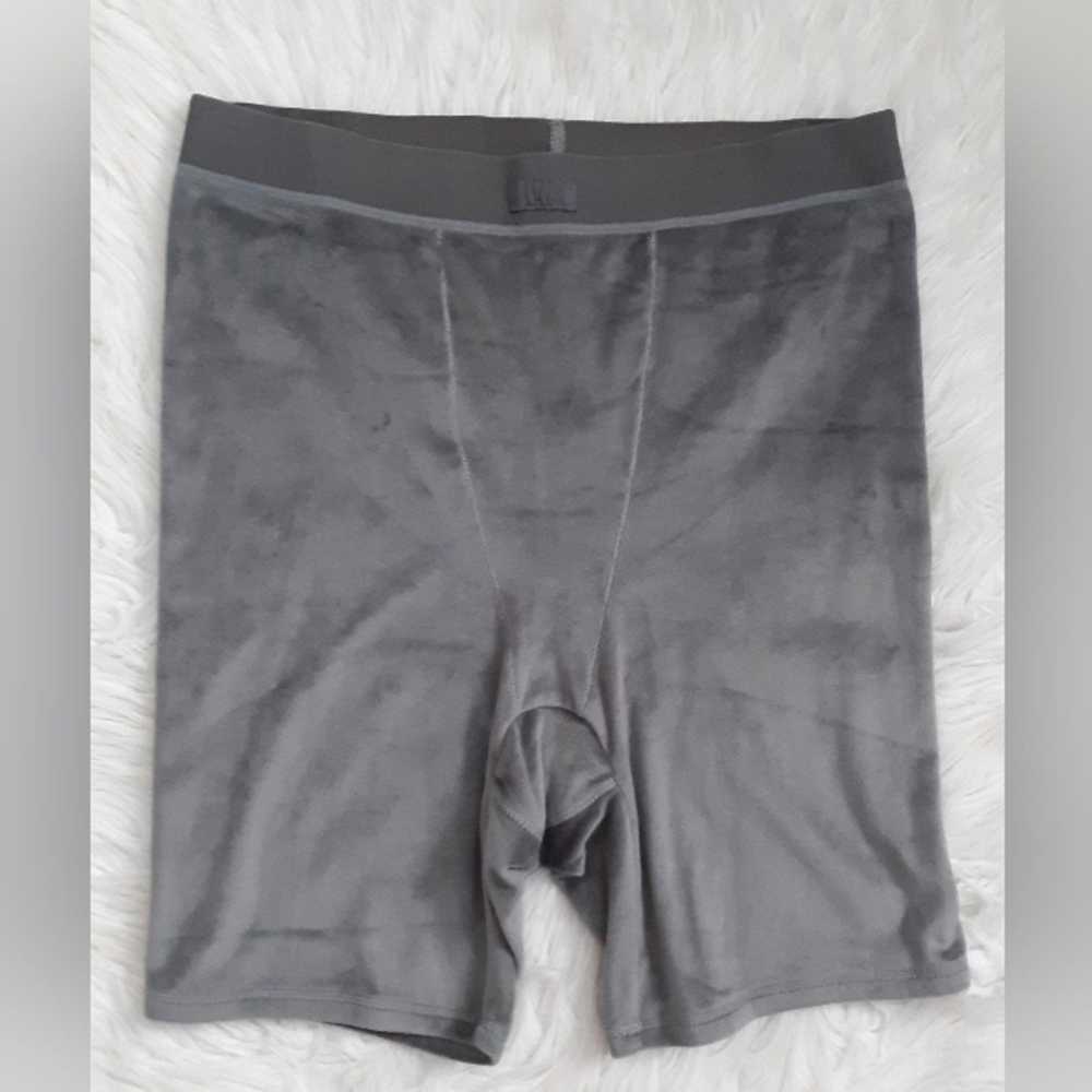 SKIMS Skims Velour Bike Shorts XL - image 3