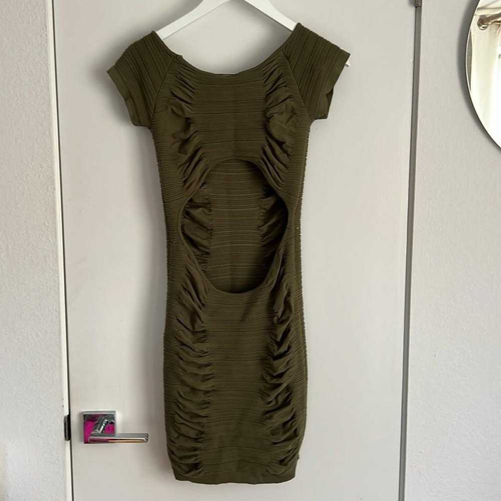 YUMIKO Olive Green Ruched Short Sleeve Bodycon Dr… - image 3