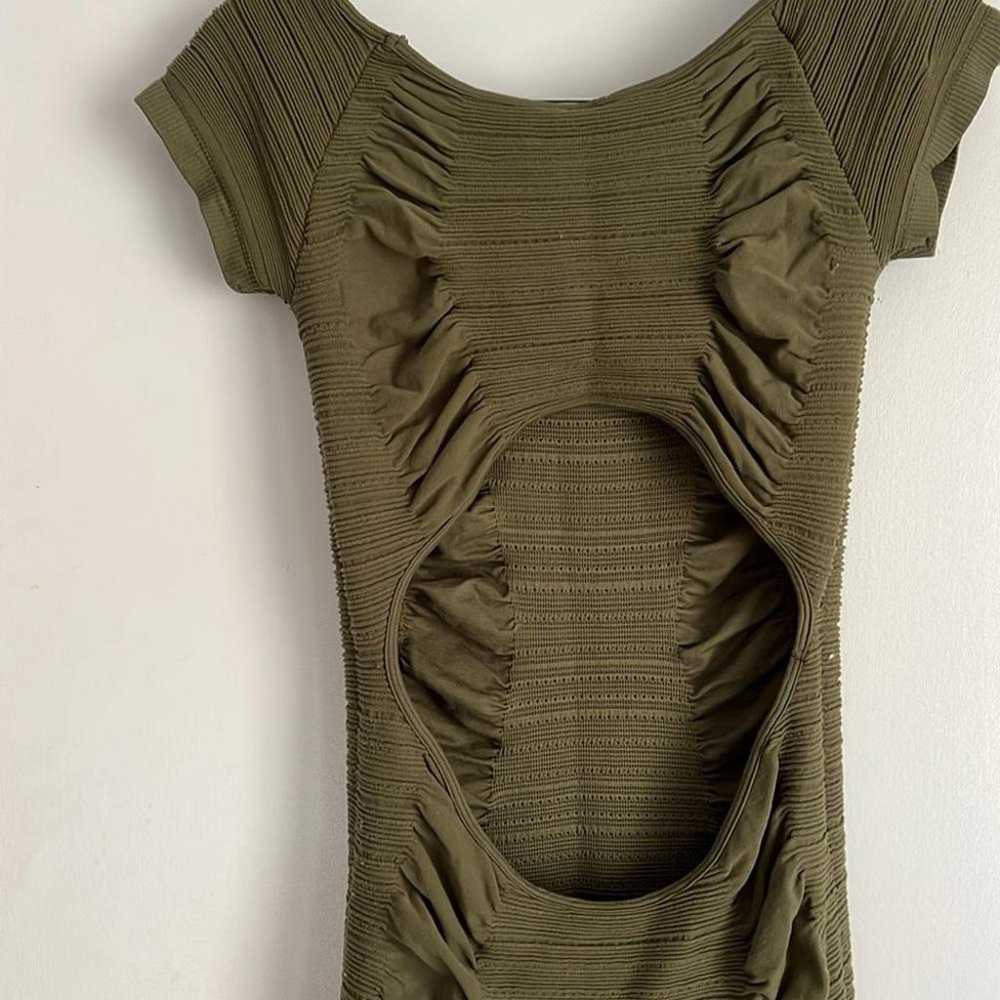 YUMIKO Olive Green Ruched Short Sleeve Bodycon Dr… - image 4